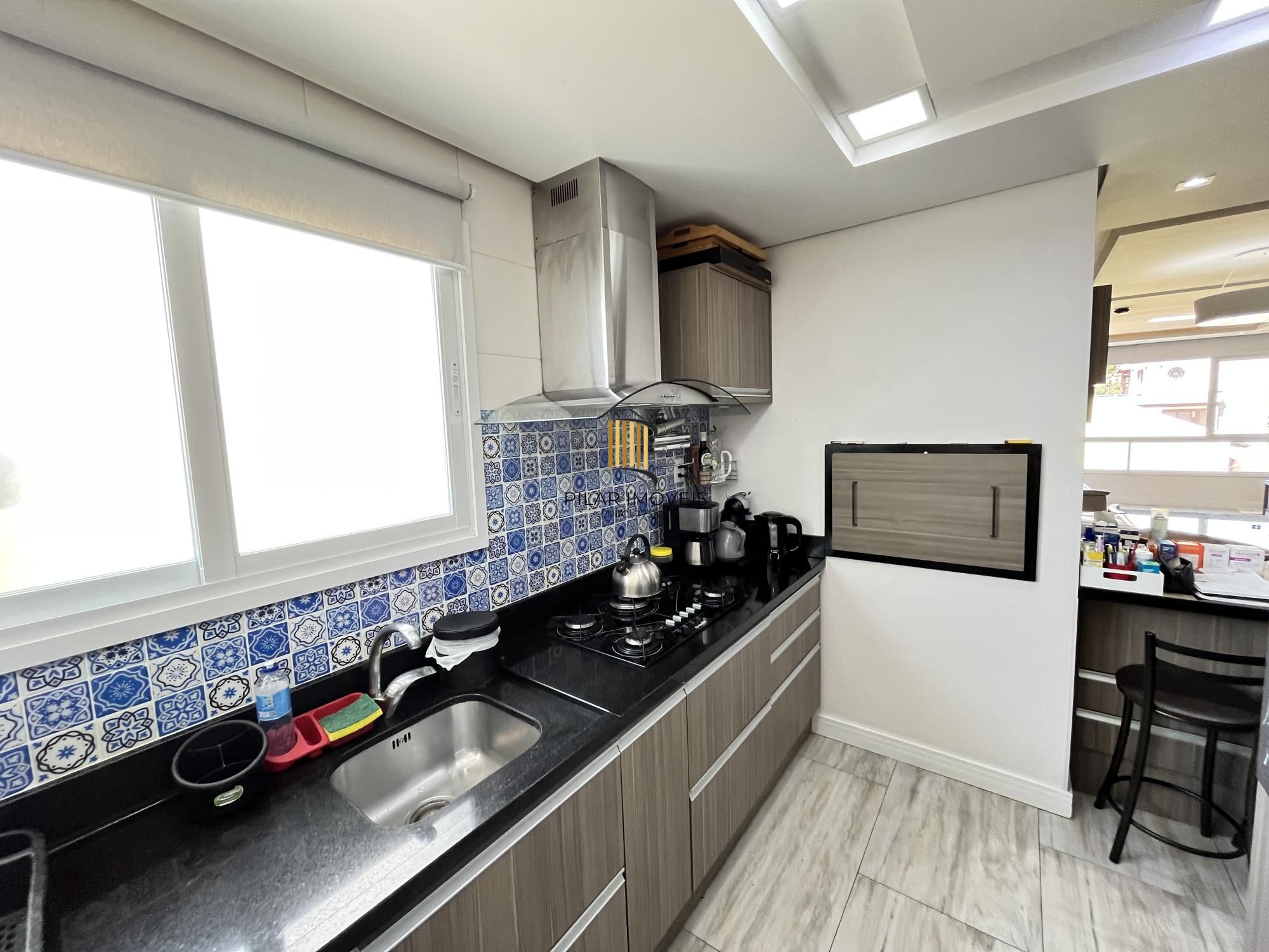 Apartamento de 3 quartos, 2 suítes e 2 vagas de garagem no Menino Deus em POA/RS