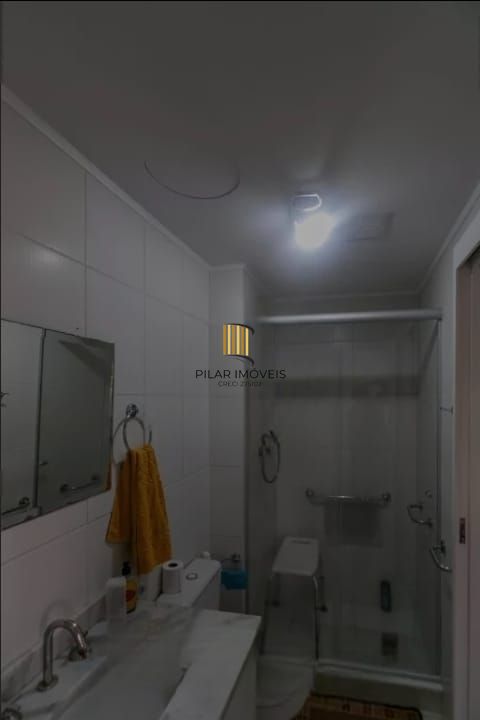 Apartamento de 2 quartos e 1 vaga de garagem no bairro Tristeza em Porto Alegre