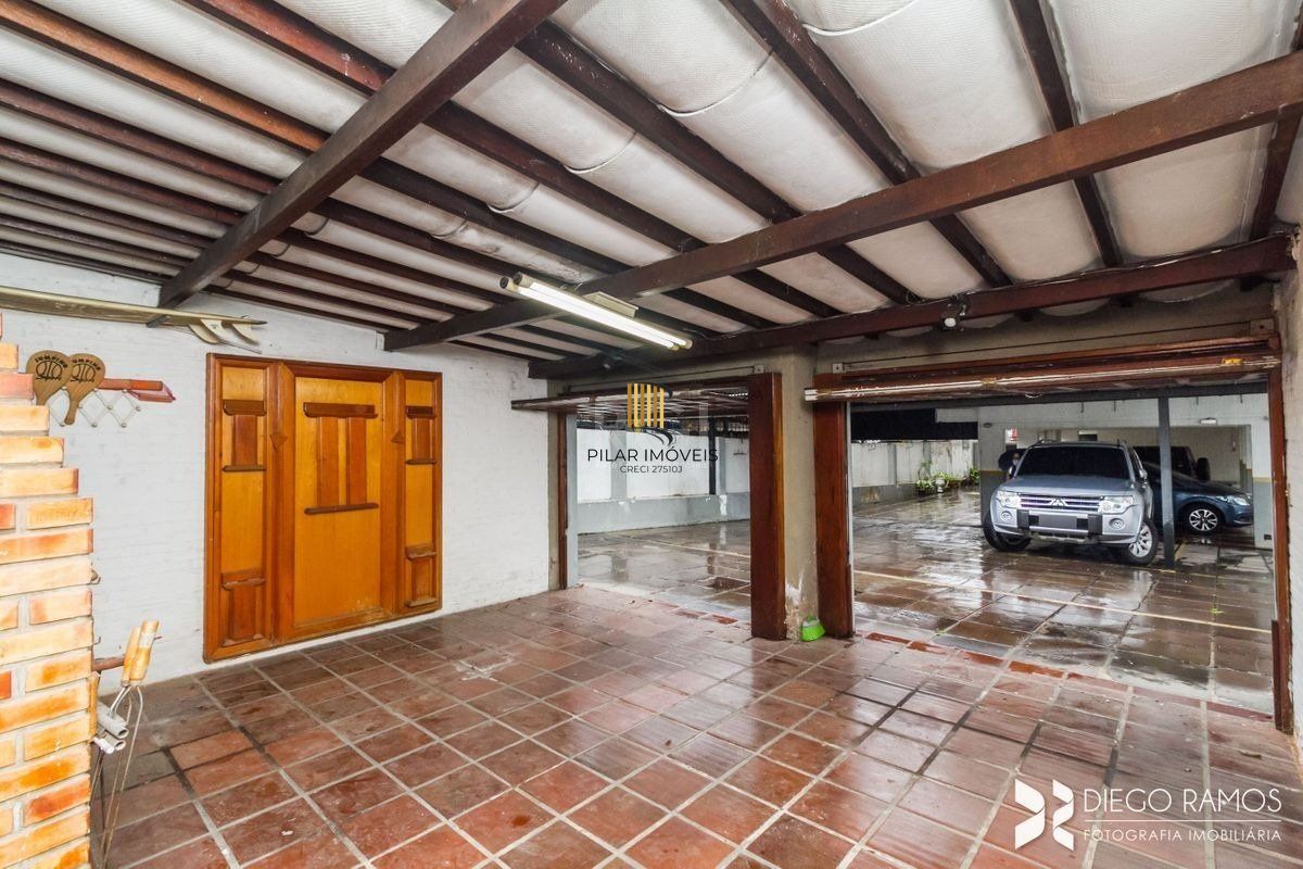 Apartamento para Venda - 111m², 3 dormitórios, sendo 1 suites, 2 vagas - Menino Deus