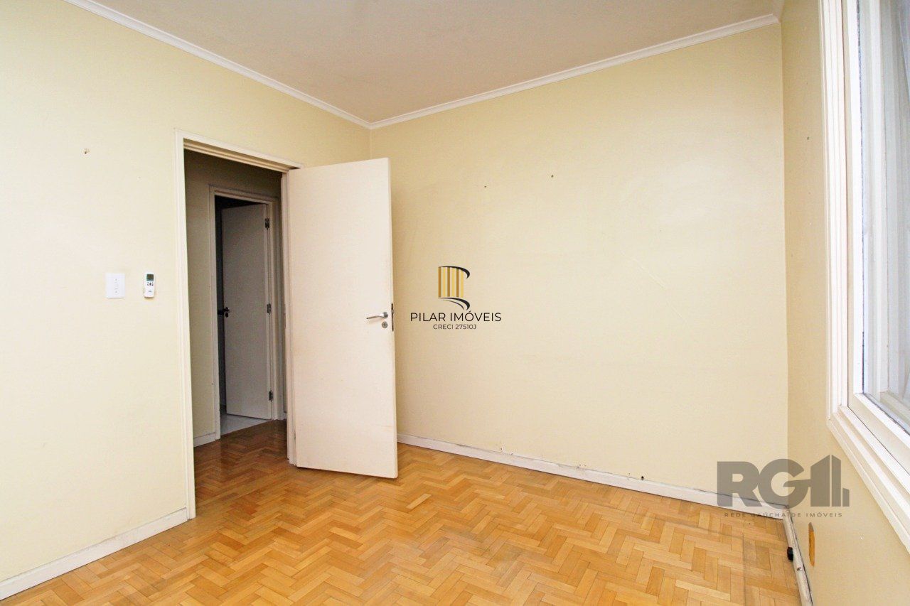 Venda Apartamento de três dormitórios, 01 vaga de garagem, com elevador