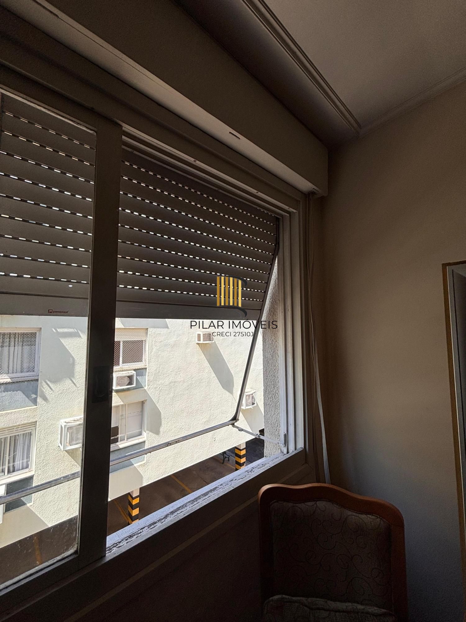 Apartamento de 2 quartos e 1 vaga de garagem bairro Santa Cecília Porto Alegre