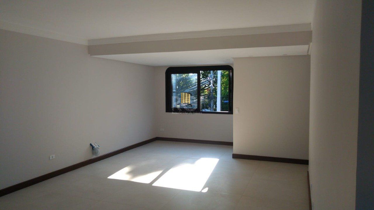 Casa para Venda - 204.81m², 4 dormitórios, sendo 1 suites, 2 vagas - Cristal