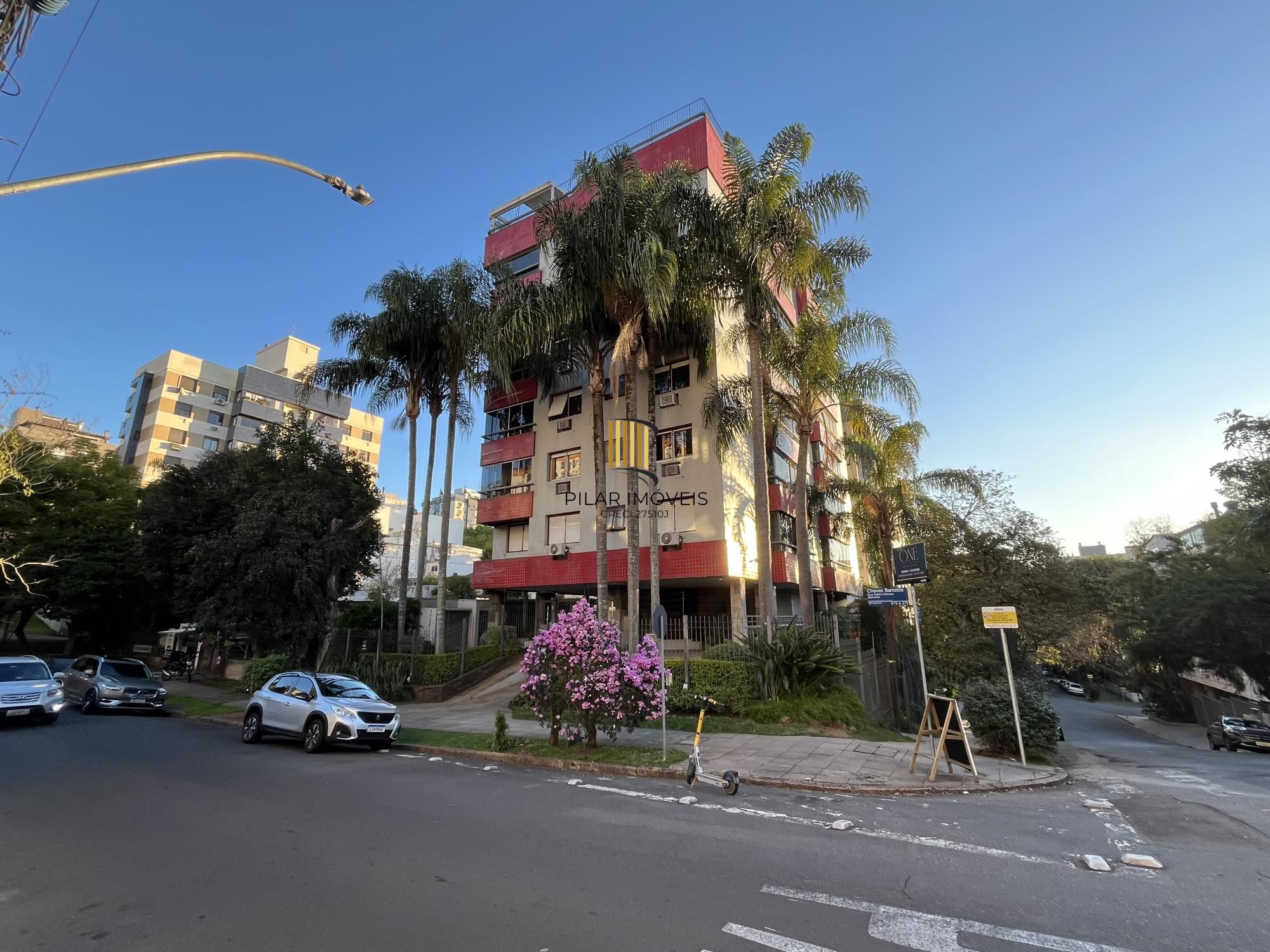 Apartamento de 3 quartos, suíte e 2 vagas de garagem no bairro Auxiliadora - Pilar Imóveis
