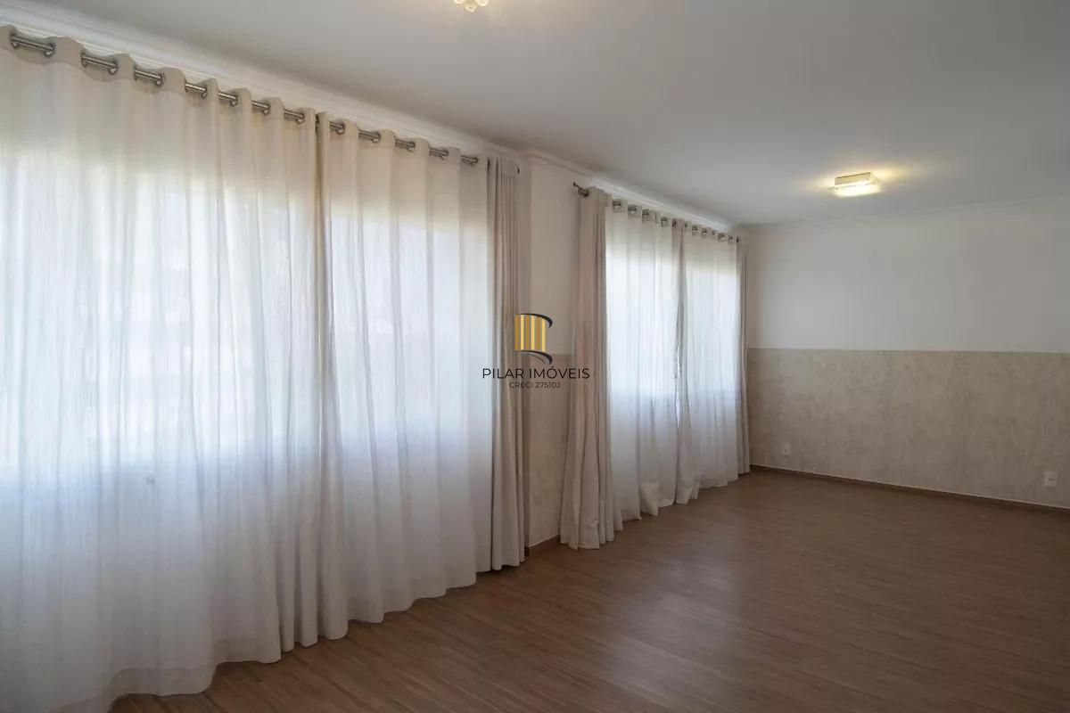 Apartamento de 3 quartos, suíte e 2 vagas de garagem Petrópolis em Porto Alegre.