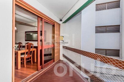 Cobertura para Venda - 244m², 3 dormitórios, sendo 1 suites, 2 vagas - Petrópolis