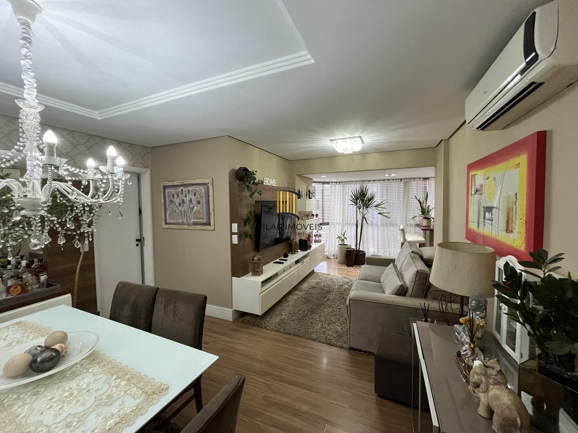 Apartamento de 3 quartos, suíte e 1 vaga de garagem no Bairro Menino Deus em POA