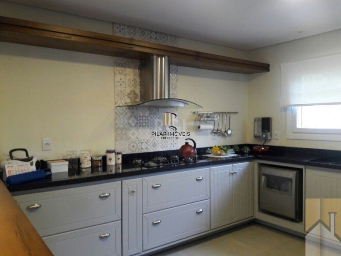 Casa Condominio para Venda - 327.75m², 3 dormitórios, sendo 3 suites, 3 vagas - Floresta