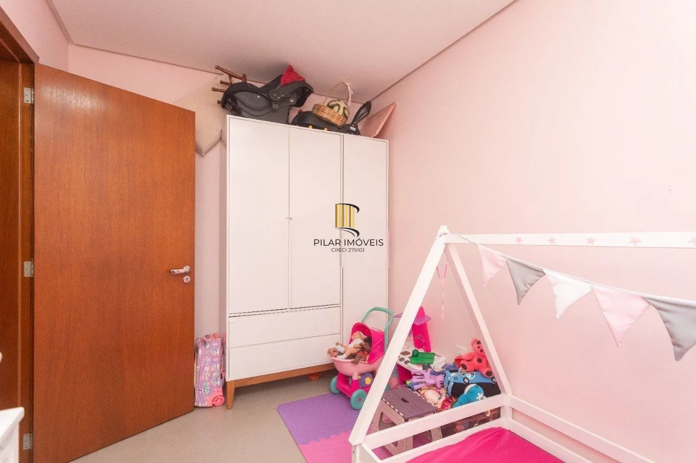 Apartamento de 3 quartos, suíte e 1 vaga de garagem no bairro Passo da Areia POA