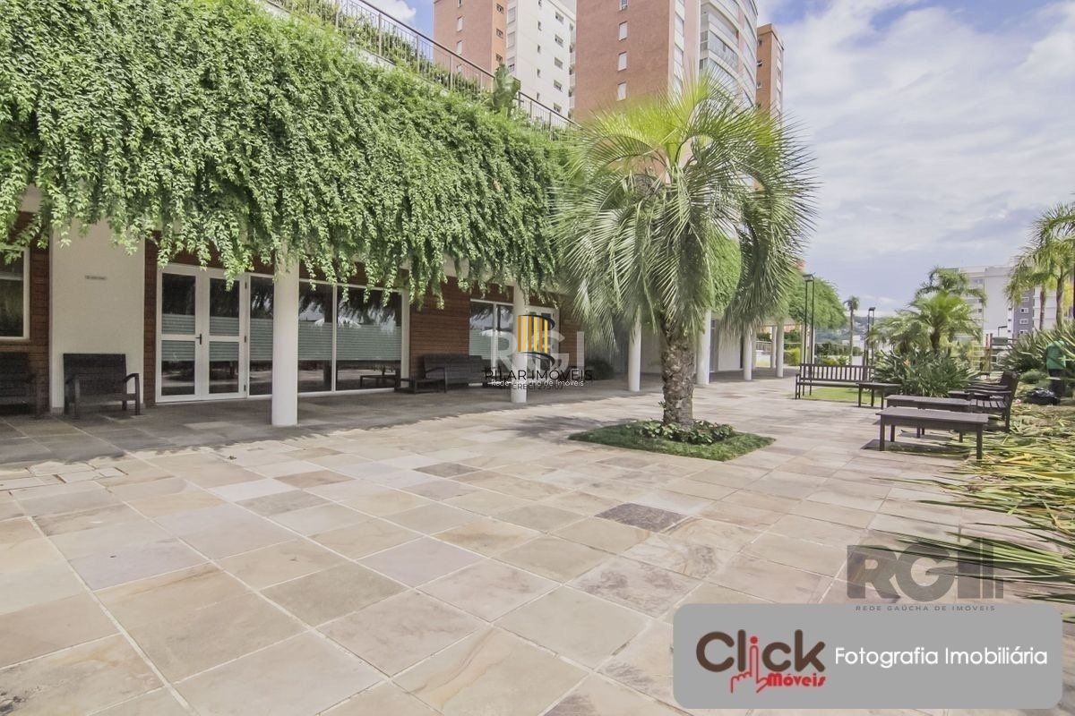 Excelente apartamento, finamente decorado e mobiliado, excelente iluminação, possuindo 03 dormitórios e 03 suites, sendo 01 master