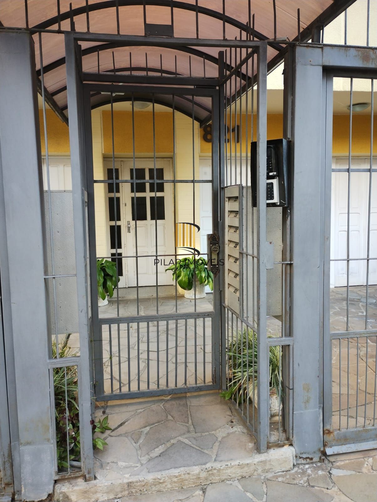 Apartamento 2 dormitórios no bairro Menino Deus