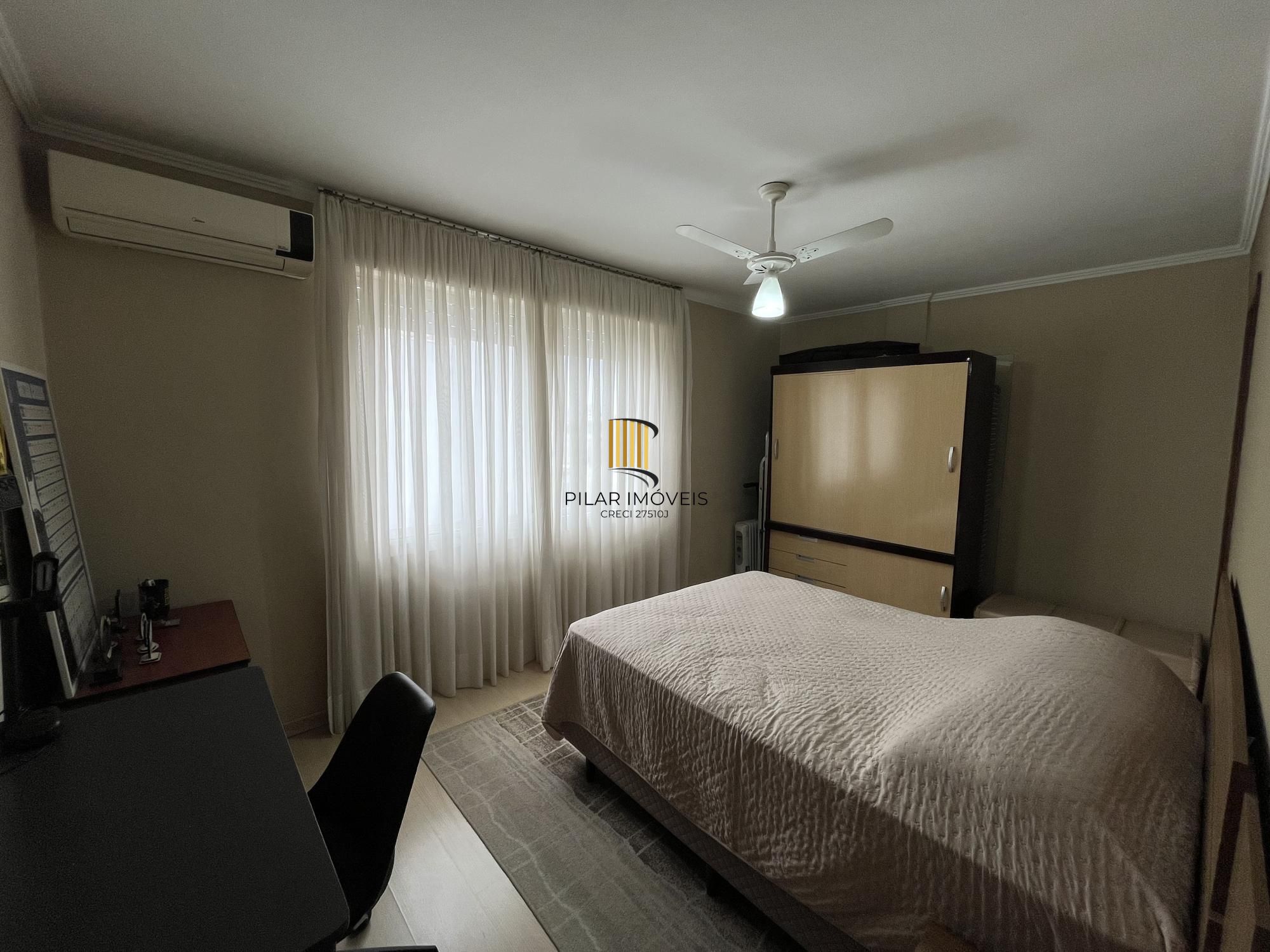 Apartamento de dois quartos com suíte no bairro Menino Deus em Porto Alegre