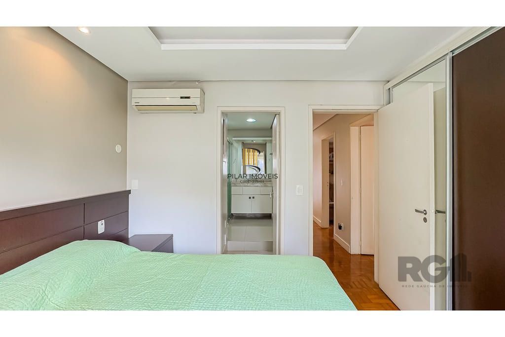 Cobertura de 3 quartos, suíte e 1 vaga de garagem no bairro Petrópolis em POA/RS