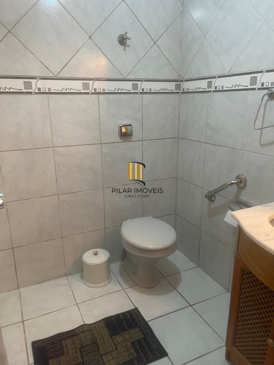 Apartamento de 3 quartos e 1 vaga garagem no bairro Rio Branco em Porto Alegre