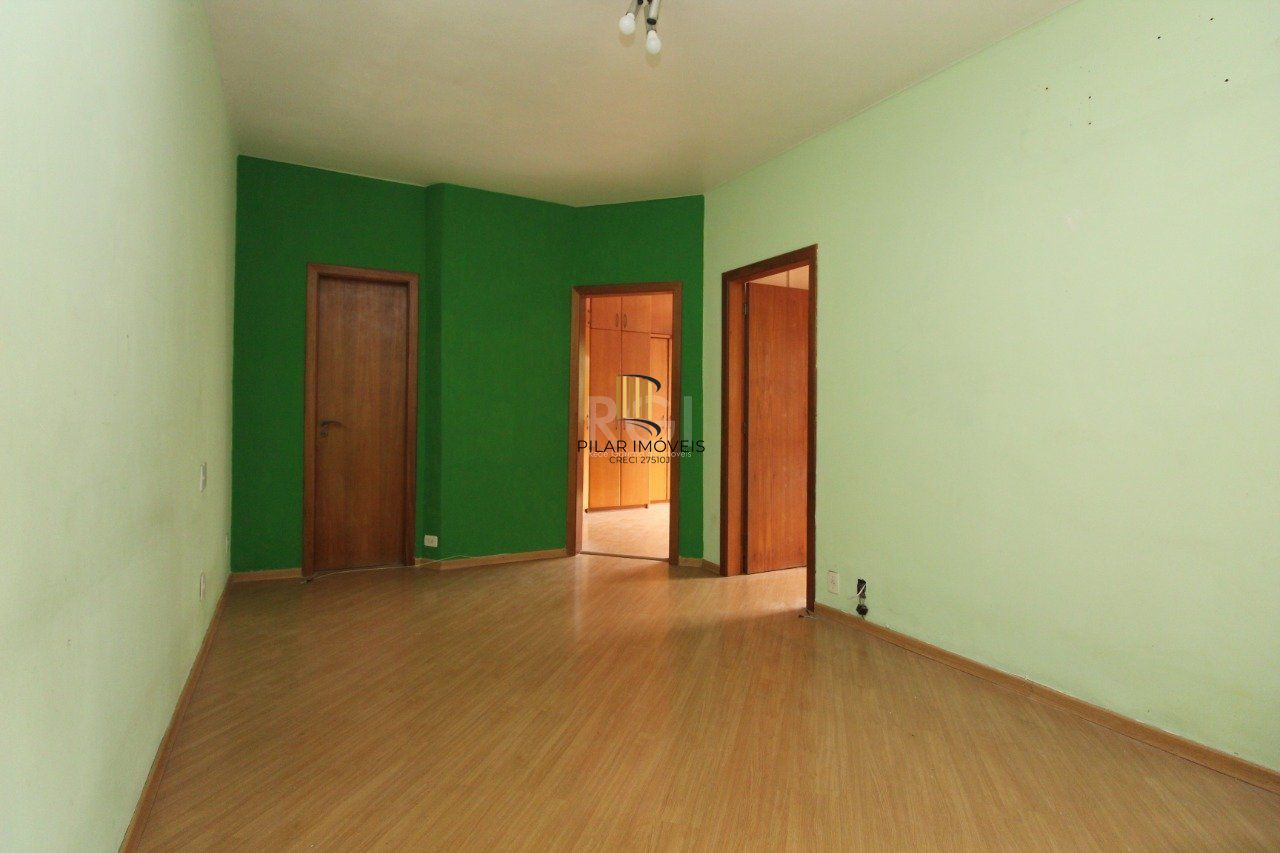 Apartamento para Venda - 61.8m², 2 dormitórios, sendo 1 suites, Cidade Baixa