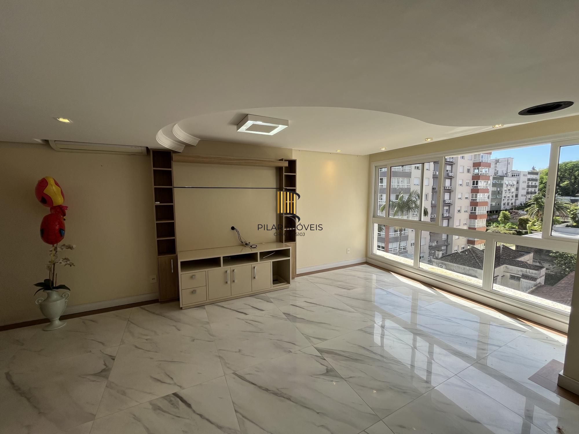 Apartamento de 3 quartos, suíte e 3 vagas de garagem no bairro Auxiliadora POA