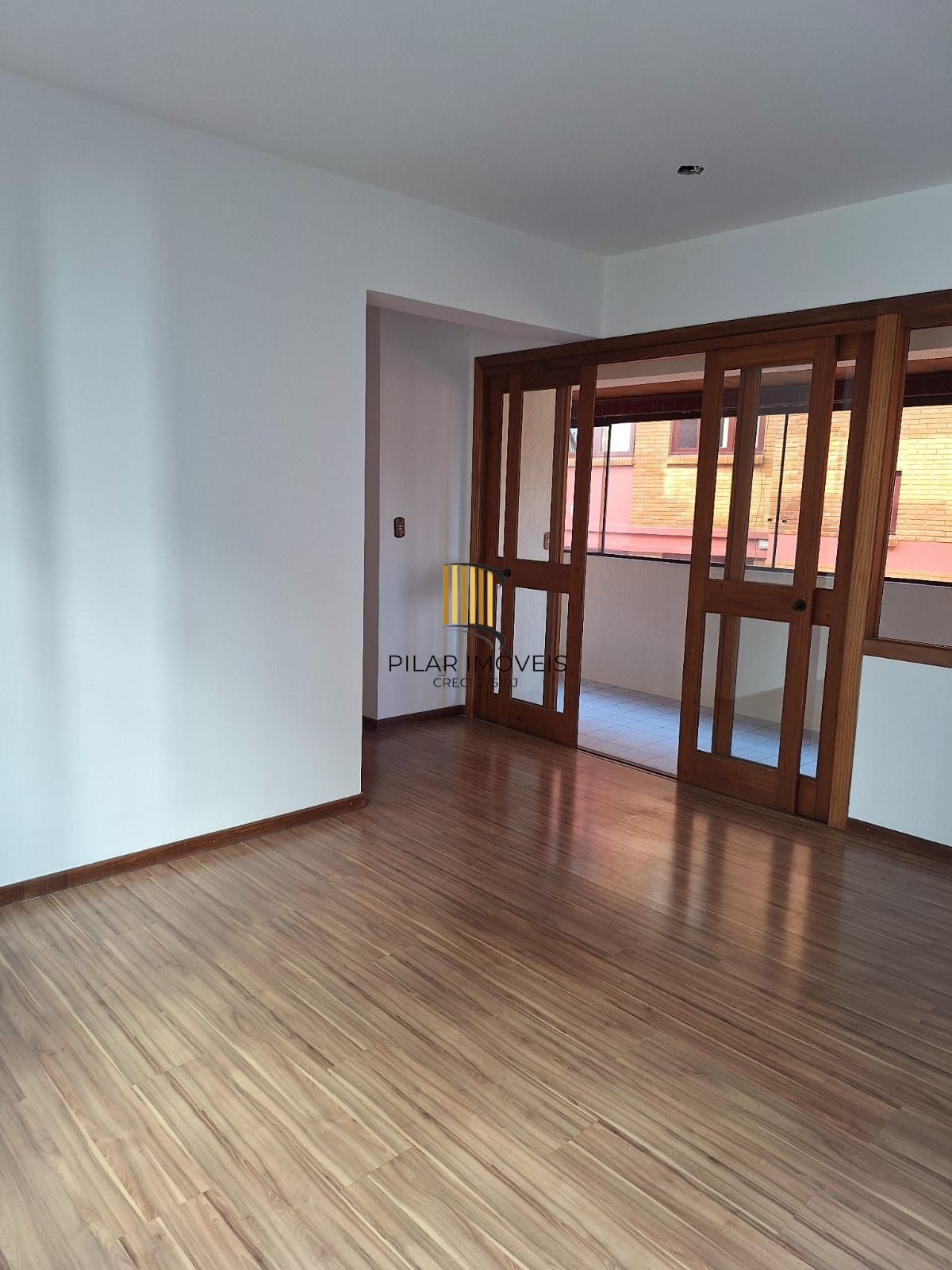 Apartamento diferenciado de 3 dormitórios com suíte e vaga coberta