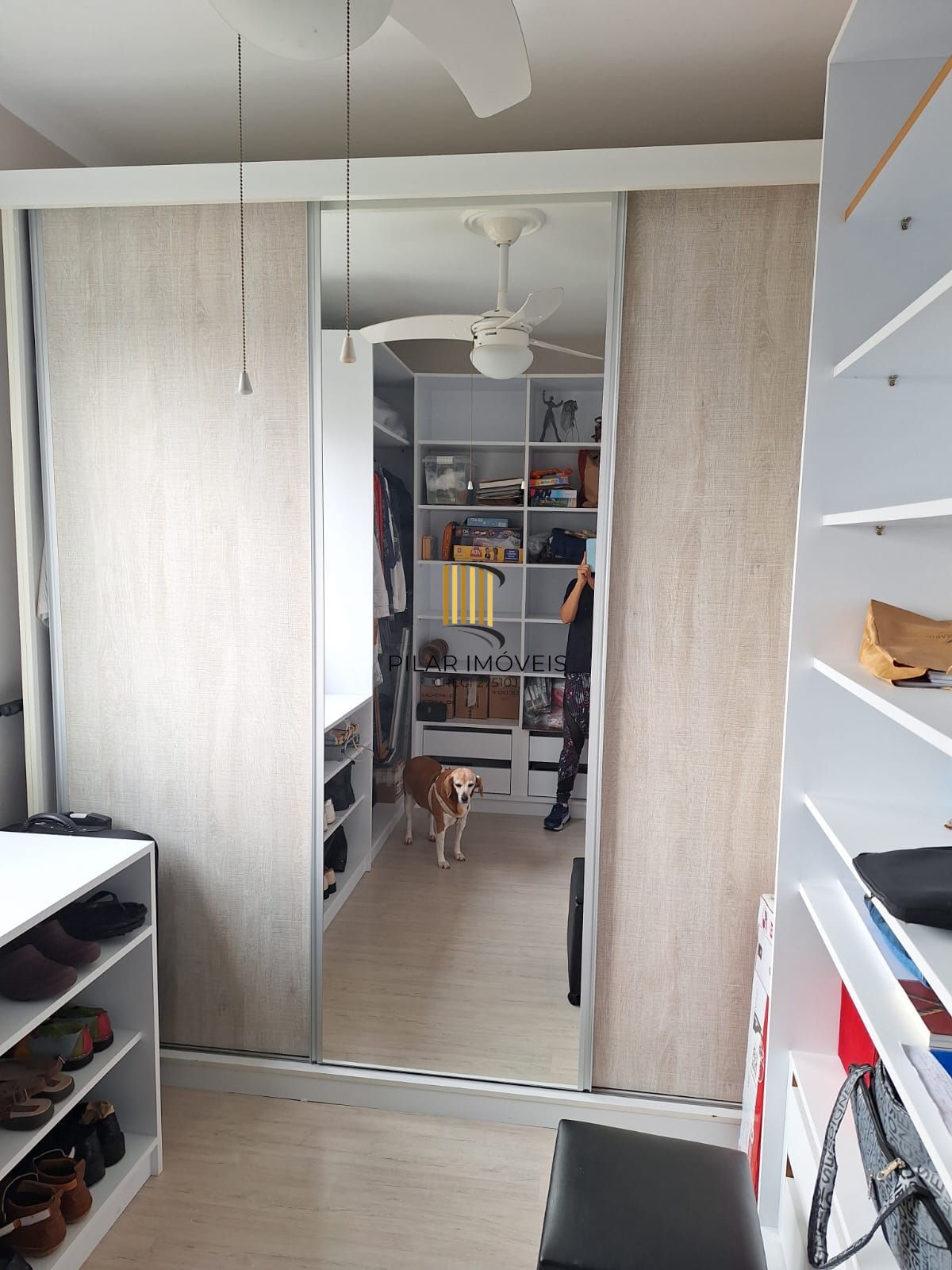 Apartamento de três quartos, suíte e uma vaga de garagem em condomínio com infra