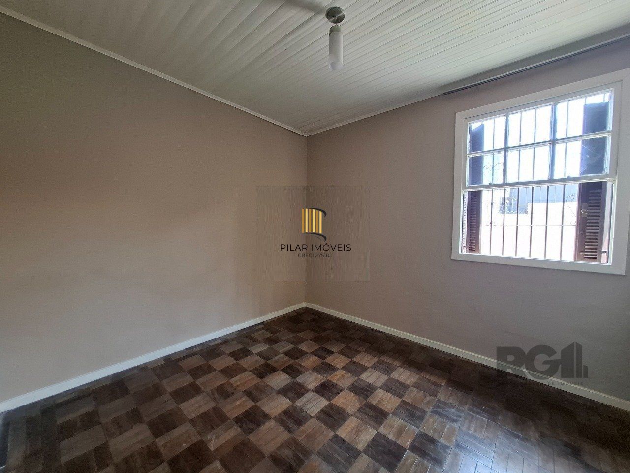 Casa para Venda - 90m², 2 dormitórios, 4 vagas - São Geraldo