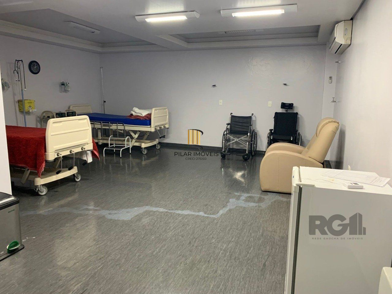 Prédio Comercial no bairro Bom Fim