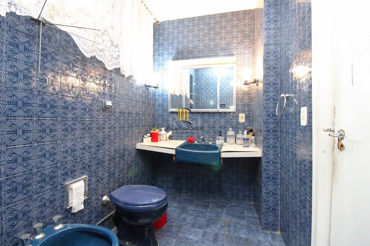 Apartamento de 3 dormitórios e 1 suíte no Centro Histórico de Porto Alegre