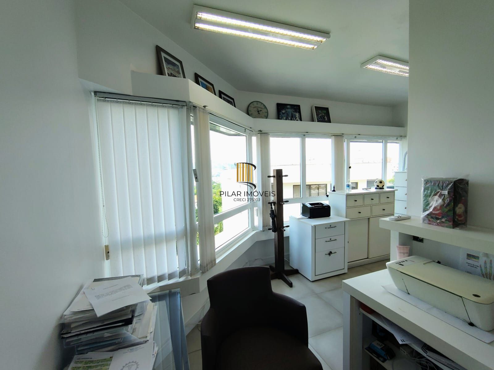 Sala ampla pois é ligada a outra ao lado do Colégio Santa Inês perto do Zaffari.