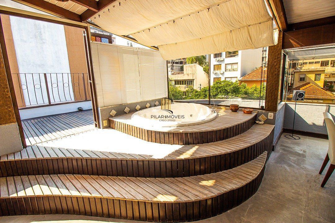 Cobertura para Venda - 116.36m², 2 dormitórios, sendo 1 suites, 1 vaga - Petrópolis