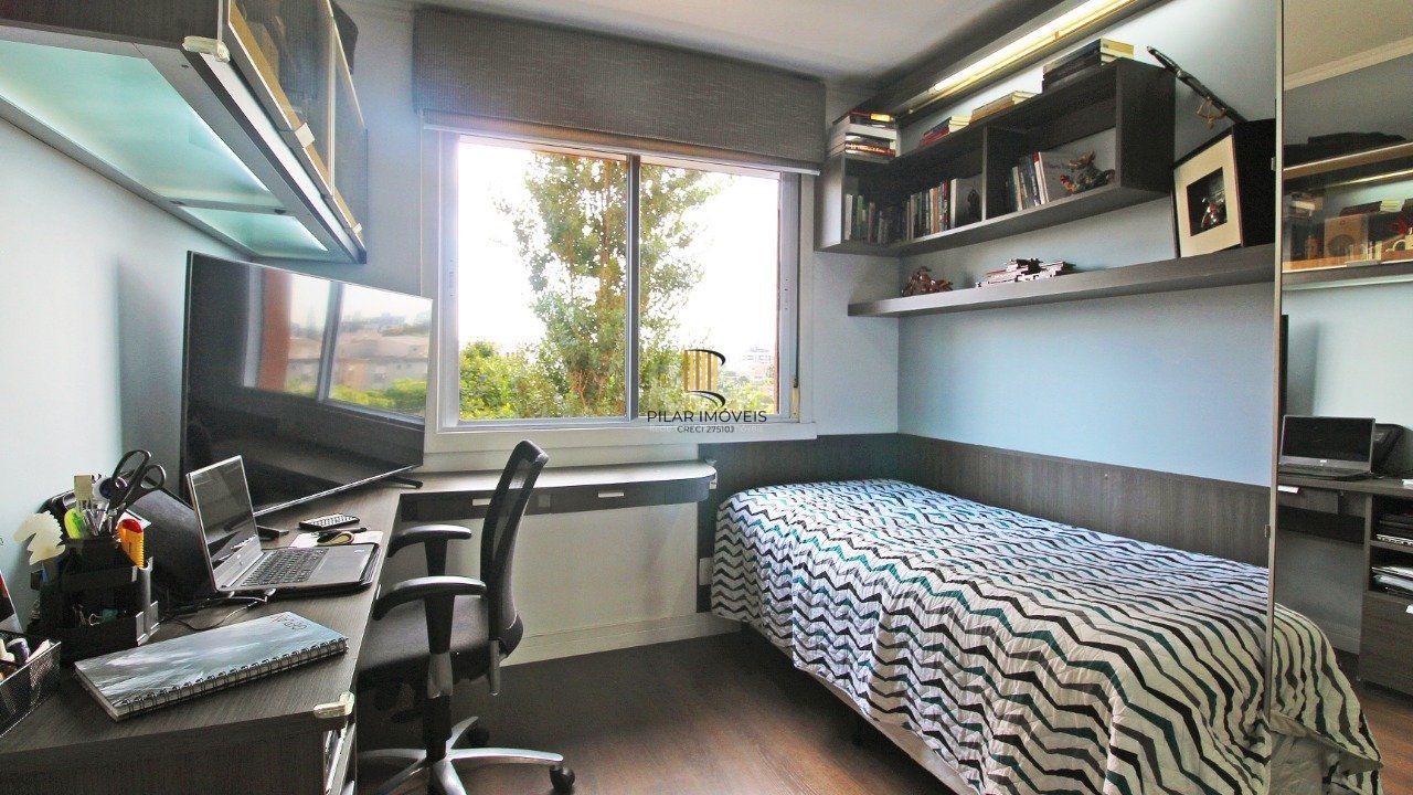 Apartamento com três (3) dormitórios, três (3) suítes sendo uma (1) suíte master e quatro (4) vagas de garagem com dois (2) depósitos próximo ao shopping  Iguatemi, no Condomínio Cipriani Nuova Archit
