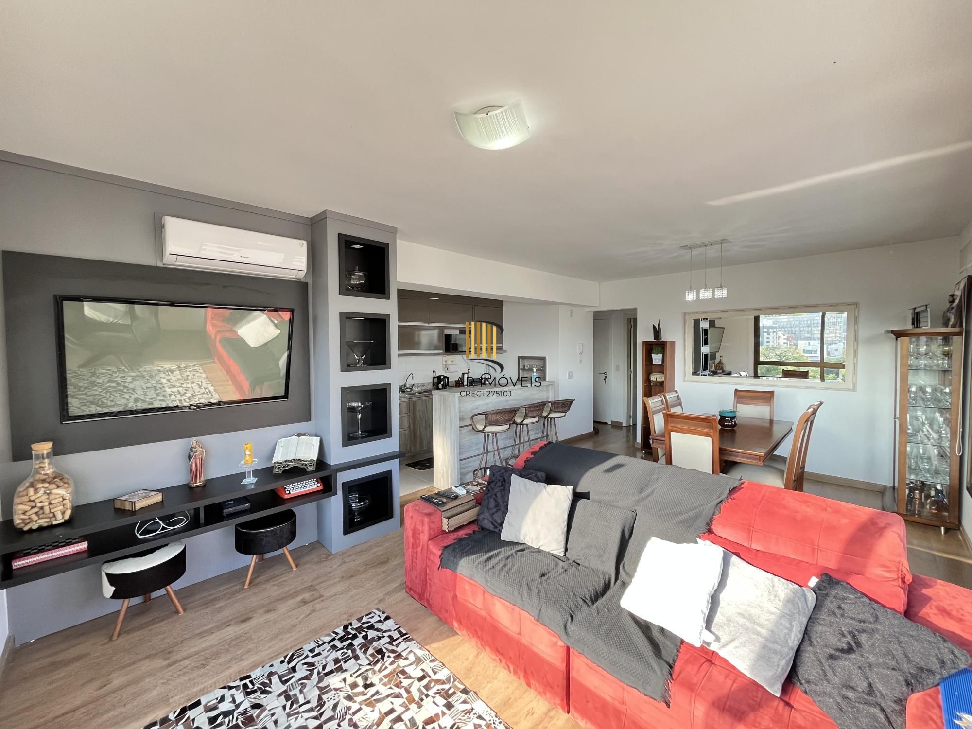 Apartamento de 3 quartos, suíte e 2 vagas de garagem no bairro Menino Deus POA