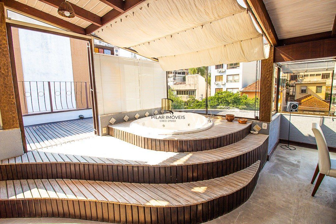 Cobertura para Venda - 116.36m², 2 dormitórios, sendo 1 suites, 1 vaga - Petrópolis