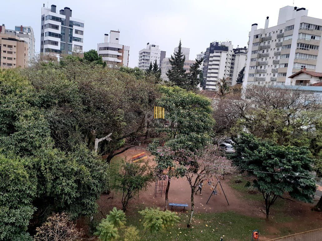 Apartamento para Venda - 230m², 4 dormitórios, sendo 1 suites, 2 vagas - Petrópolis