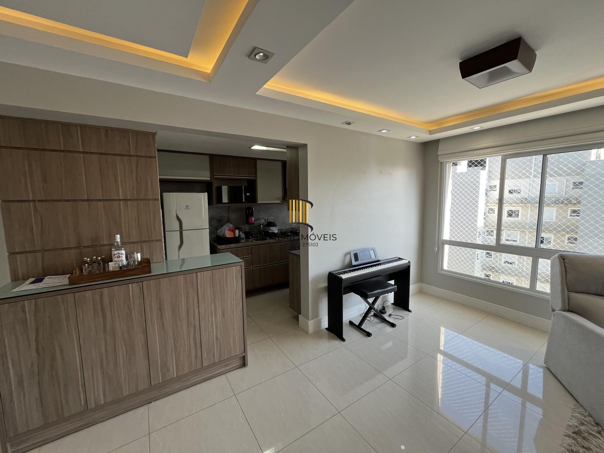 Apartamento de 3 quartos, suite e 2 vagas de garagem no bairro Jardim Carvalho