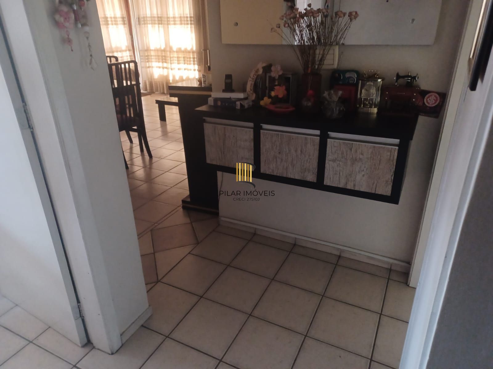 Apartamento de 2 dormitórios lavabo living amplo com sacada  de frente edificio com elevador
