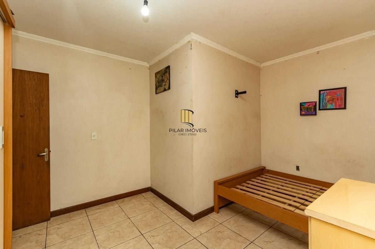 Casa 4 dormitórios no bairro Vila Jardim