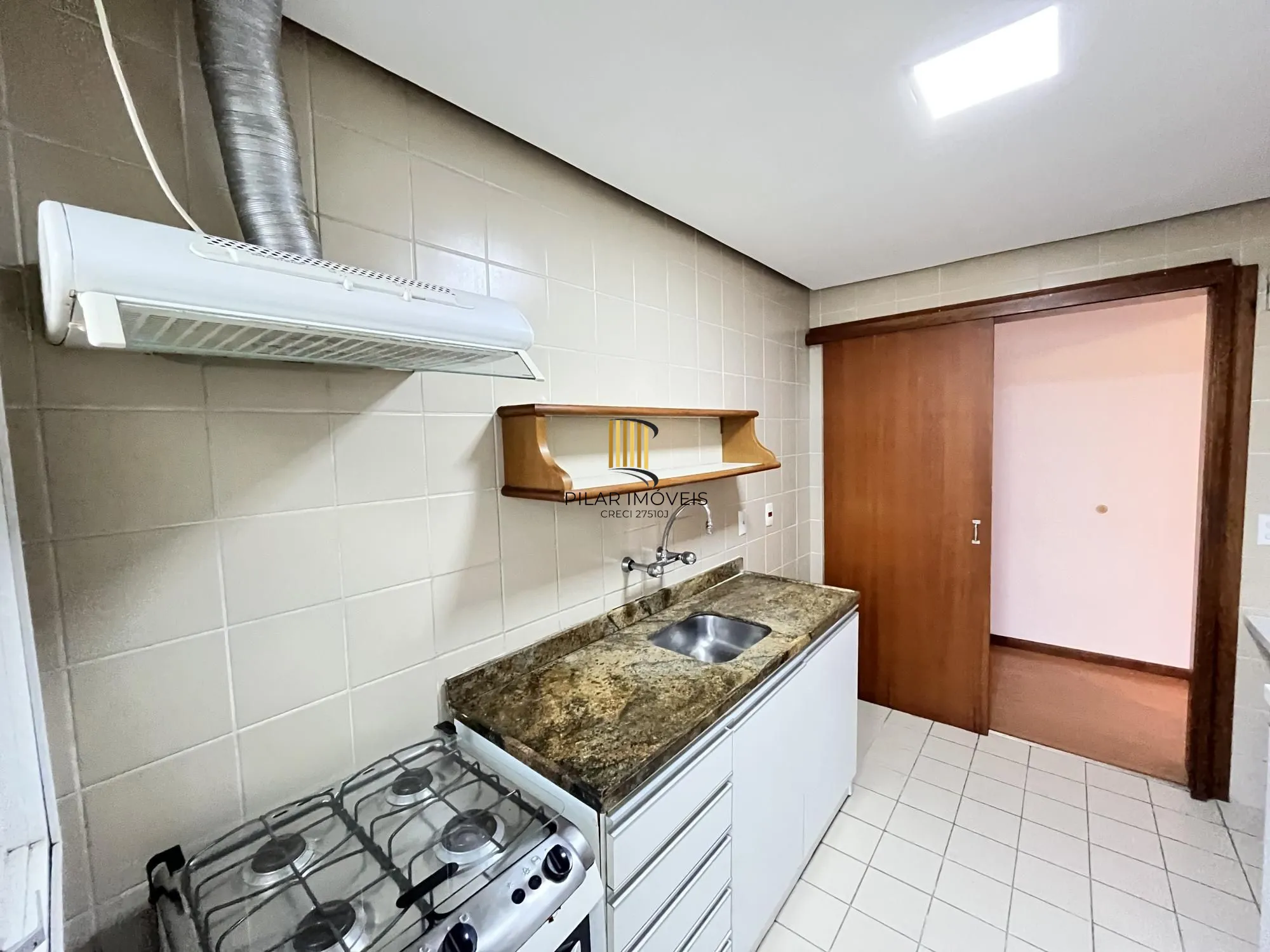 Apartamento de 3 quartos e 1 vaga de garagem no bairro Chácara da Pedras em POA