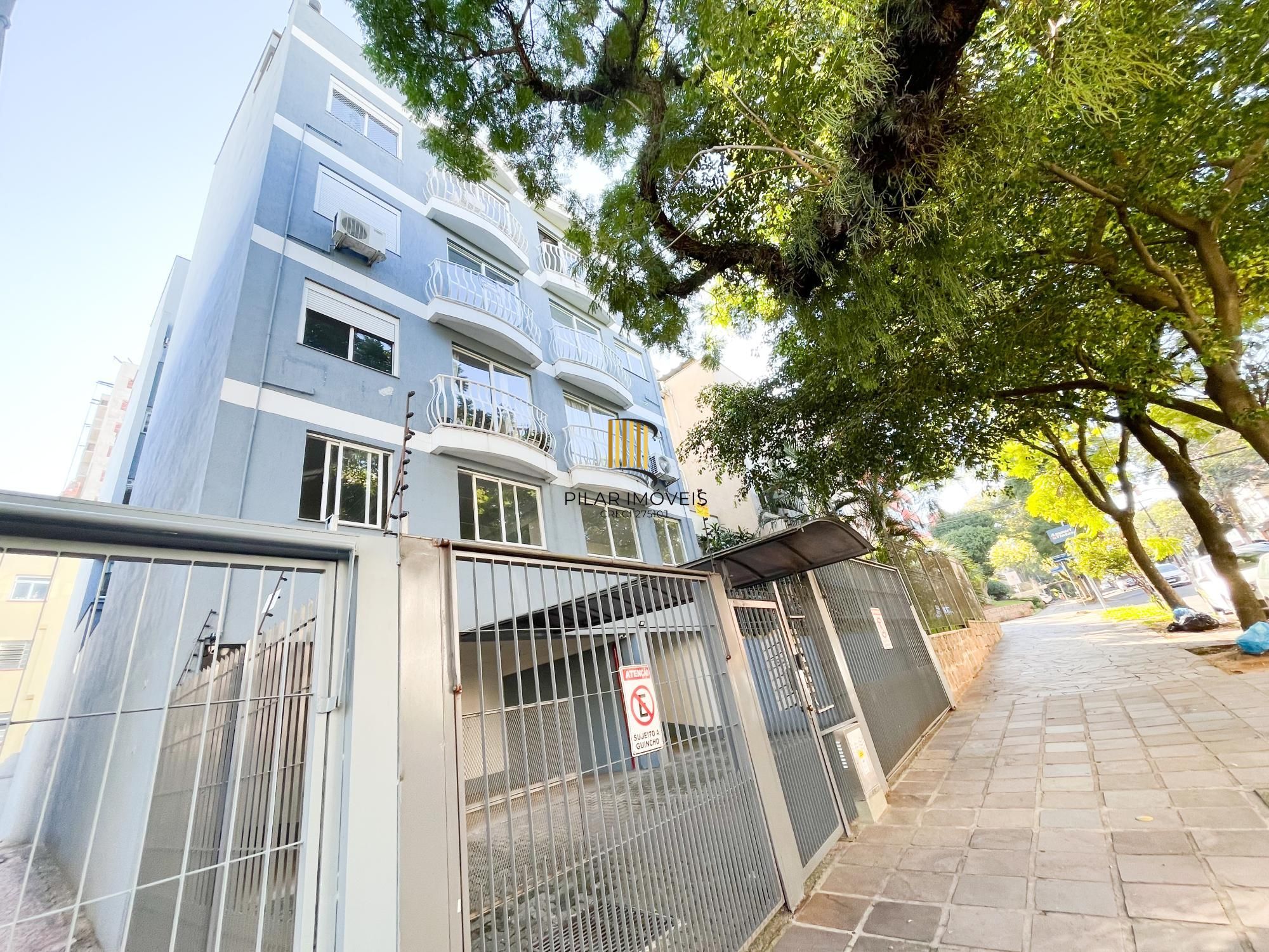 Apartamento de 1 quarto, churrasqueira e 1 vaga de garagem no bairro Petrópolis