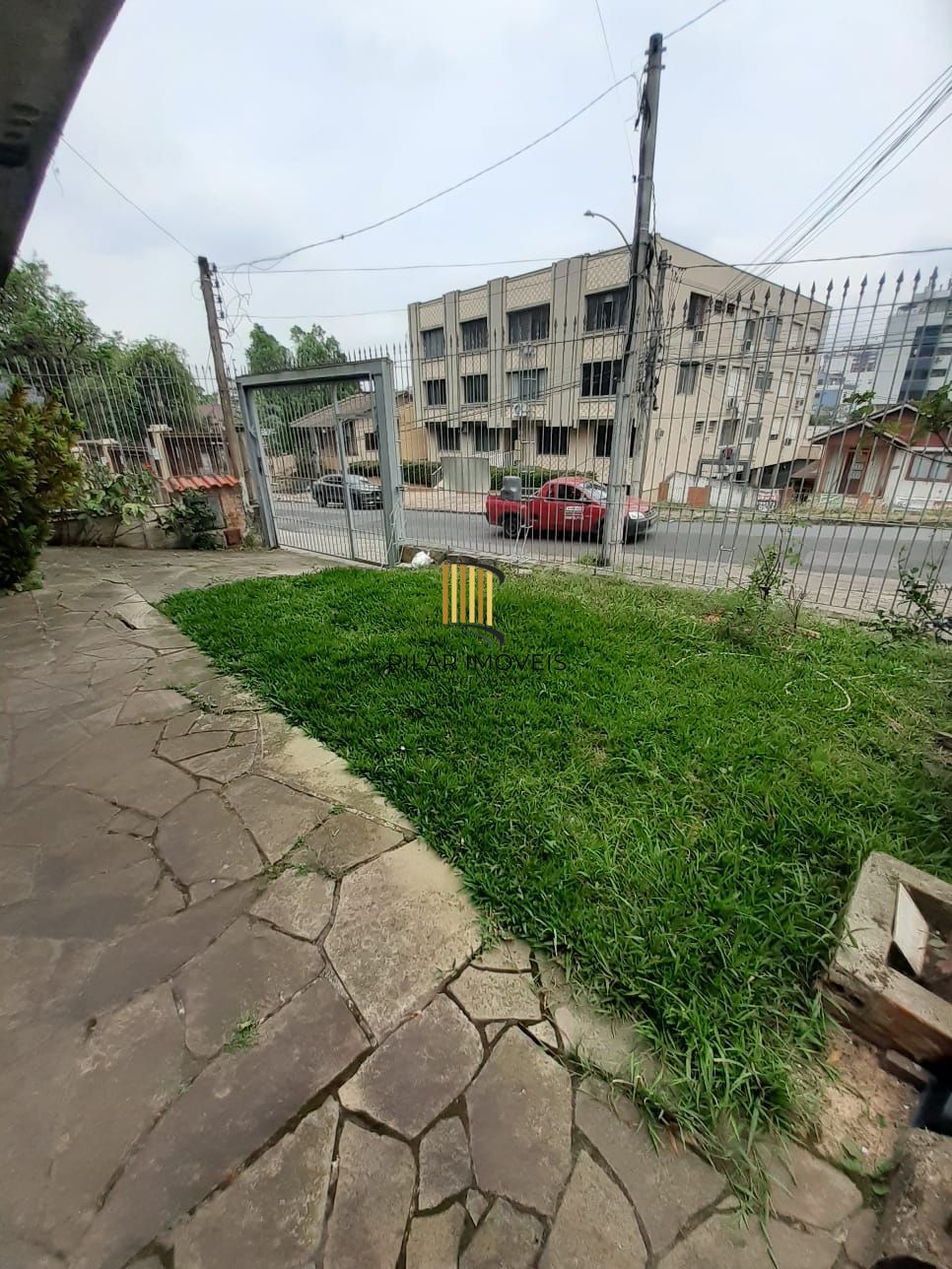 Casa Residencial Semimobiliada à Venda em Porto Alegre, RS
