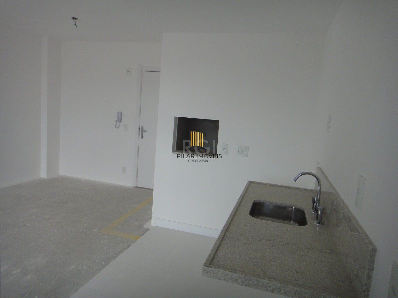 Apartamento para Venda - 60.81m², 2 dormitórios, sendo 1 suites, 1 vaga - São Sebastião