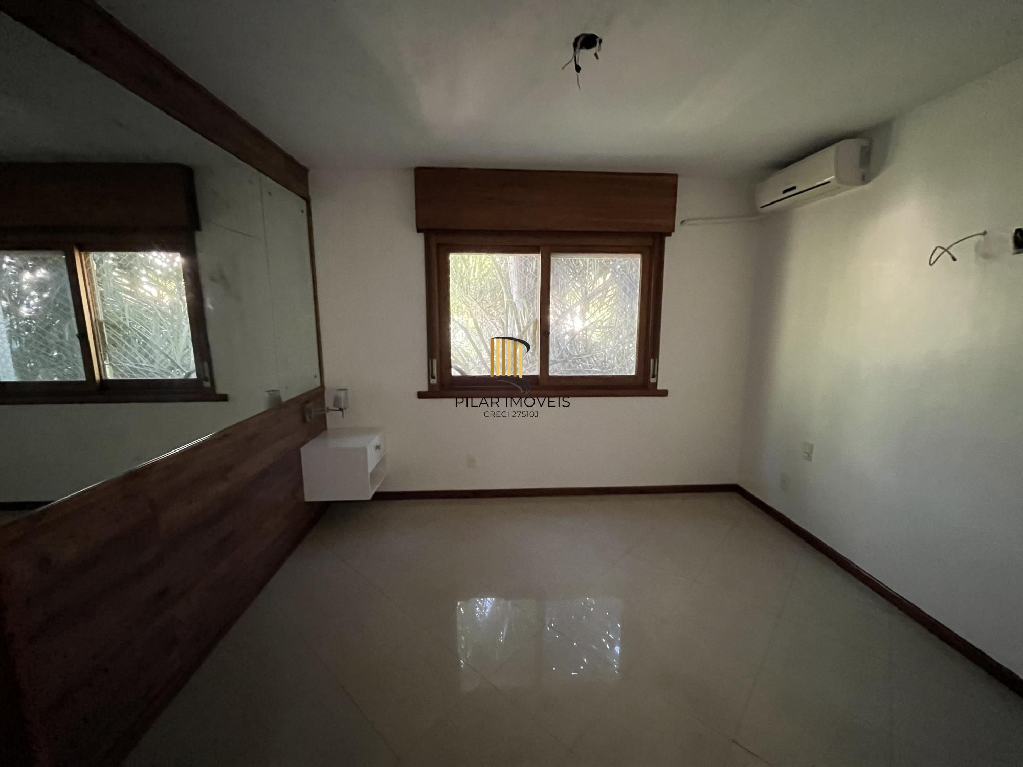 Apartamento de 3 quartos, suíte e 2 vagas de garagem no bairro Auxiliadora