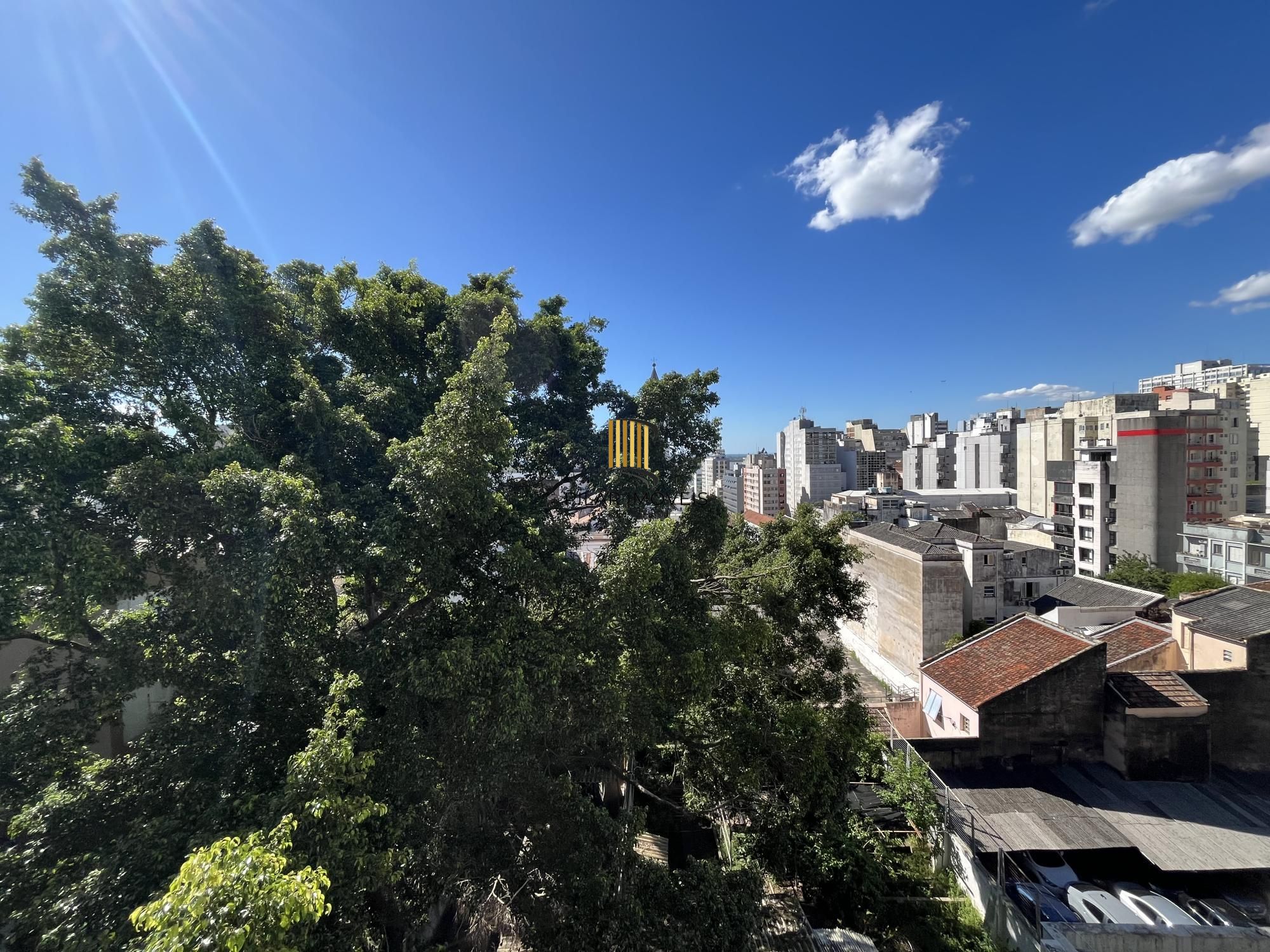 Vista para o Guaiba - Um quarto, cozinha e banheiro na Duque de Caxias - Centro