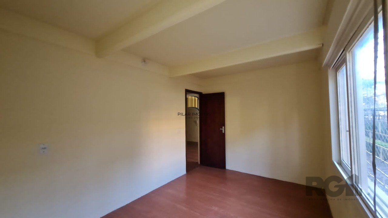 Apartamento com 2 dormitórios, muito bem localizado, próximo a todos os recursos, frente ao Instituto de Cardiologia.