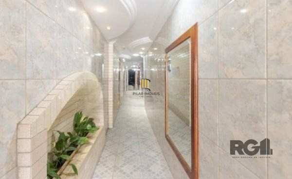 Apartamento no Centro de 2 dormitórios reformado