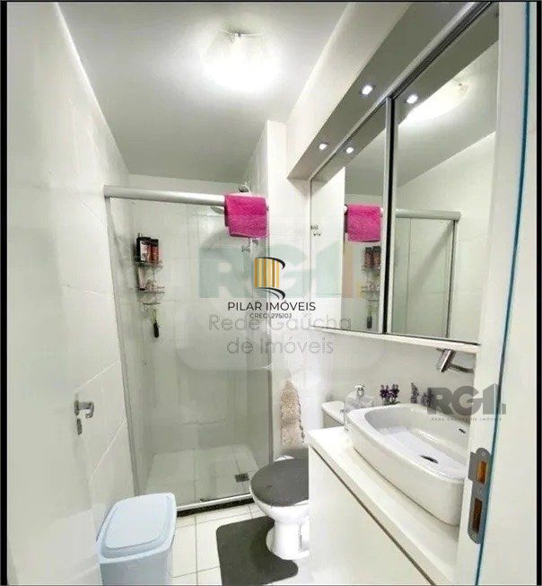 Apartamento 2 Dormitório(s) Bairro Azenha