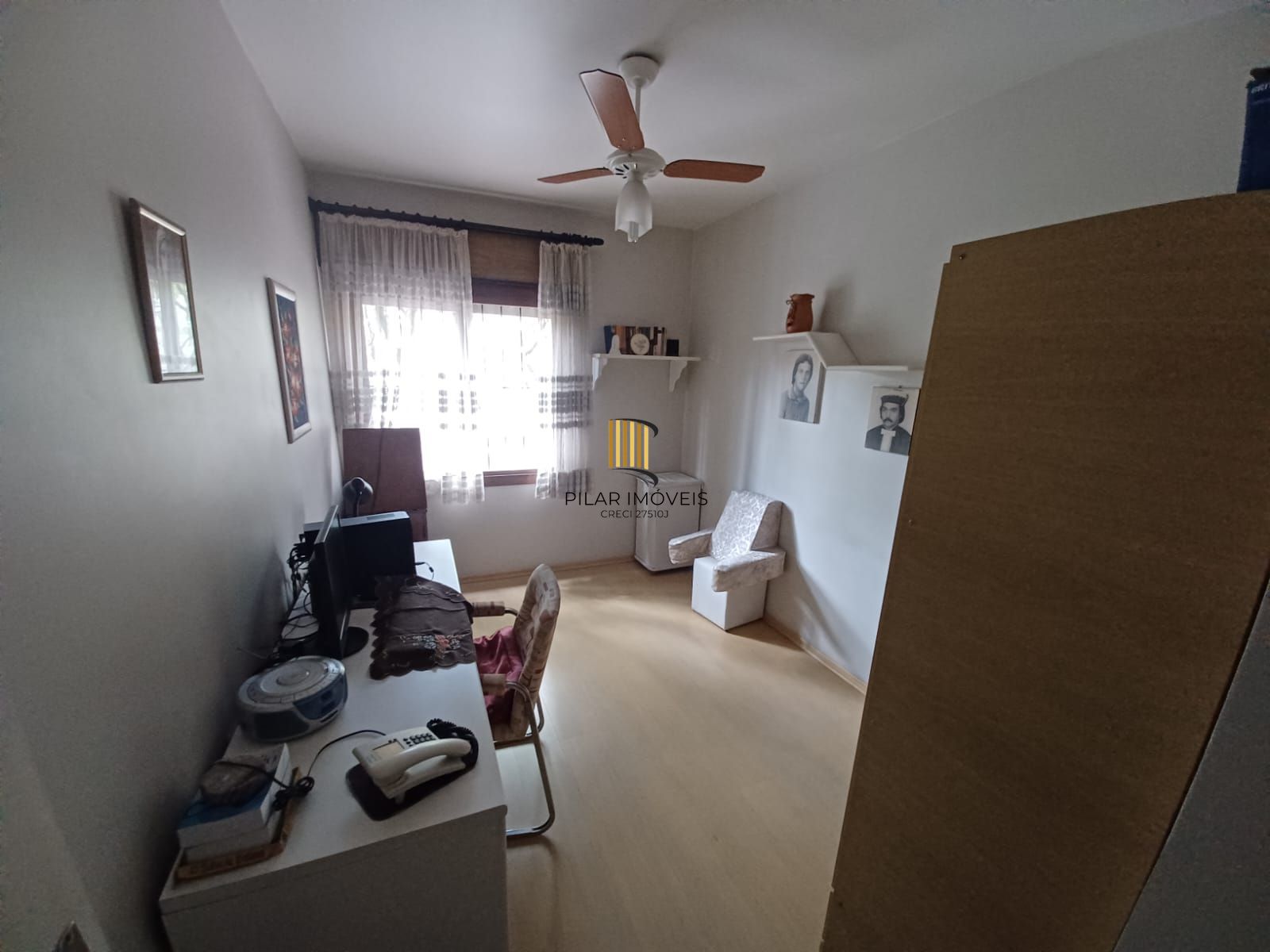 Apartamento de 2 dormitórios lavabo living amplo com sacada  de frente edificio com elevador