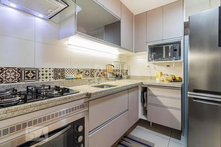 Apartamento para Venda - 105m², 2 dormitórios, sendo 1 suites, 2 vagas - Menino Deus
