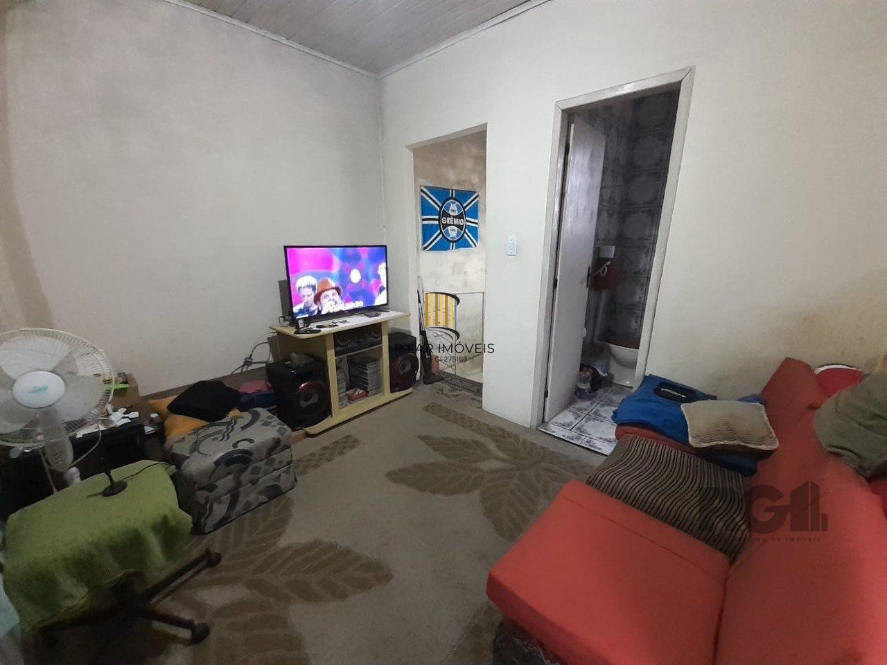 Casa 2 dormitórios no bairro Costa e Silva