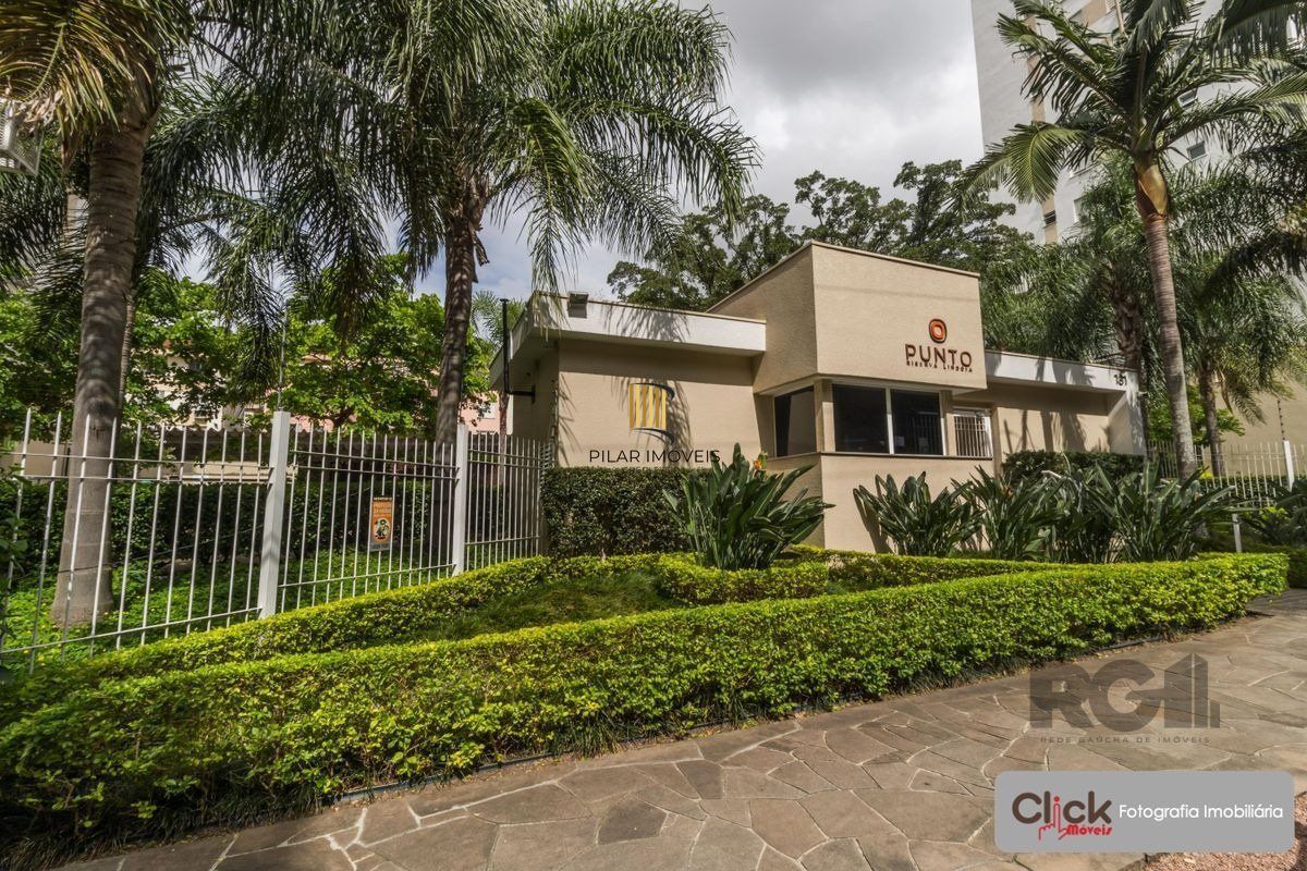 Vende apartamento de 3 quartos, sendo 1 suíte, mobiliado, 1 vaga coberta e escriturada, no Jardim Lindóia - Porto Alegre