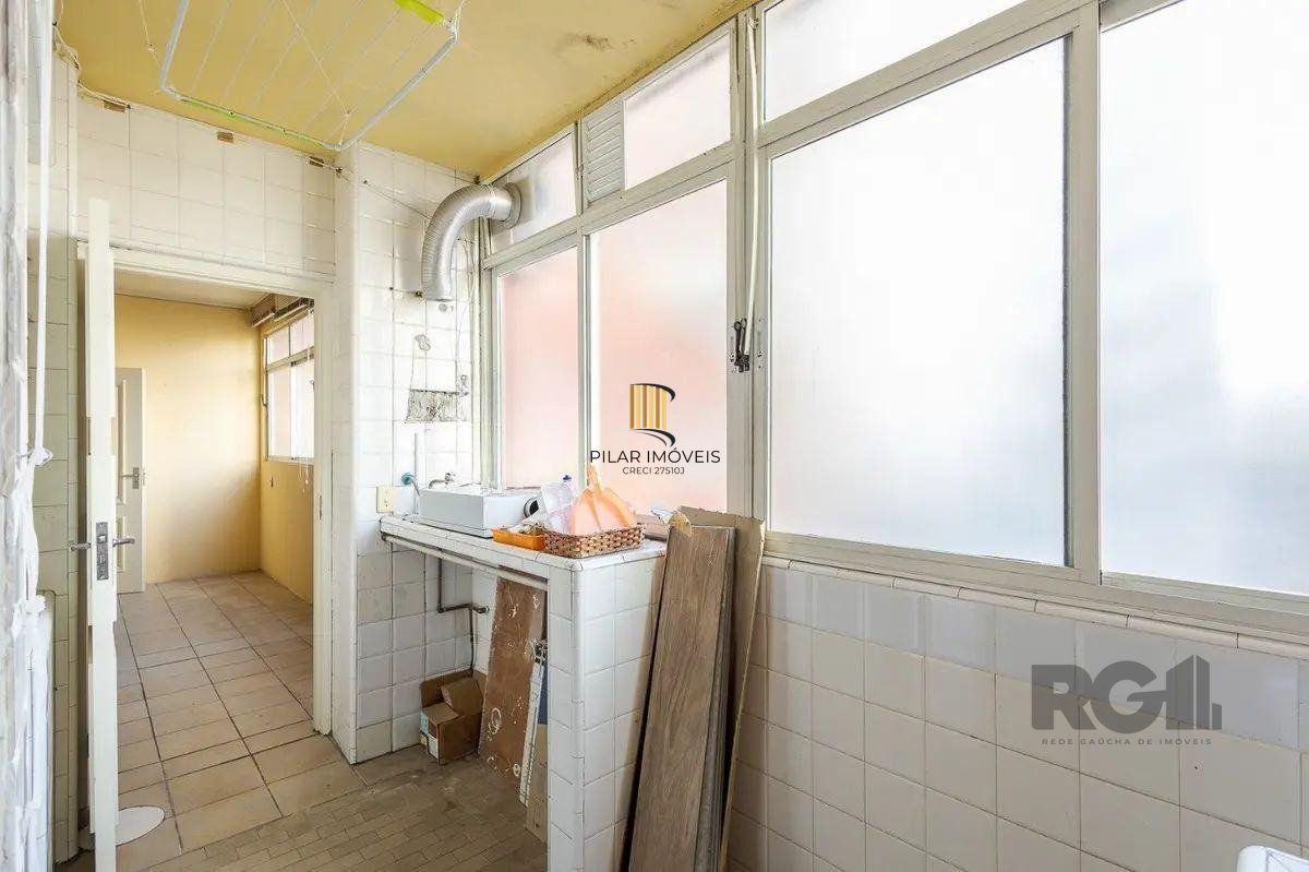 Apartamento 4 dormitorios vaga e elevador Centro Histórico Porto Alegre