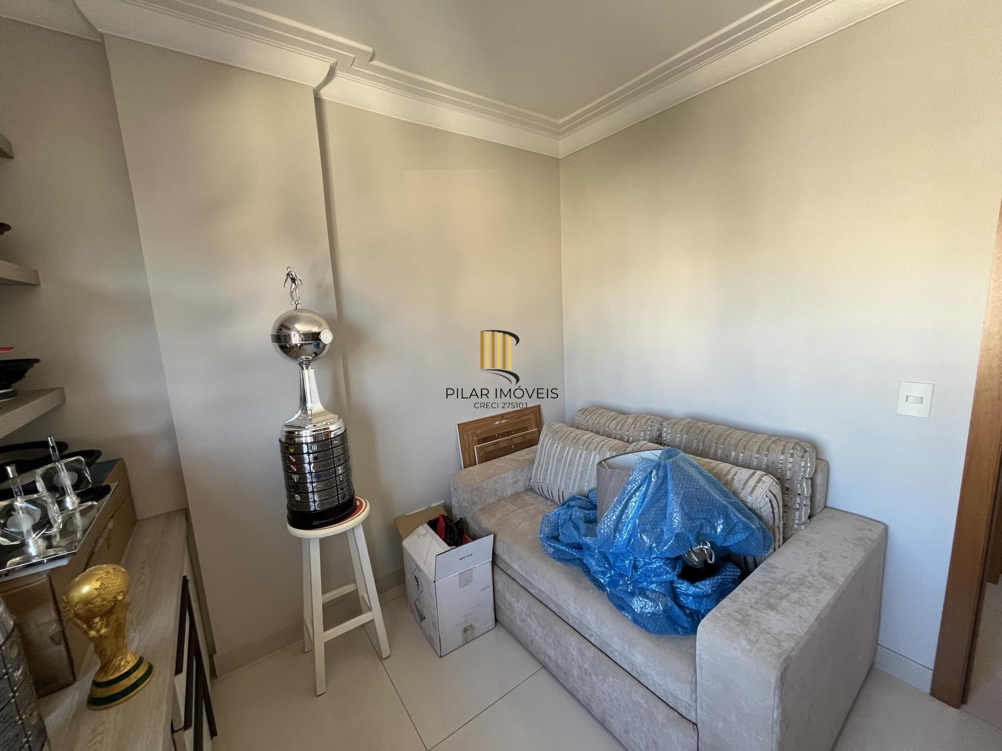 Apartamento de 2 quartos, suíte e 2 vagas garagem bairro São João Porto Alegre