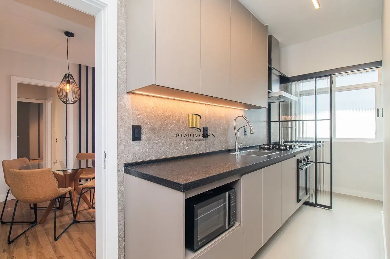 Apartamento à venda semimobiliado, decorado por arquiteta e pronto para morar.