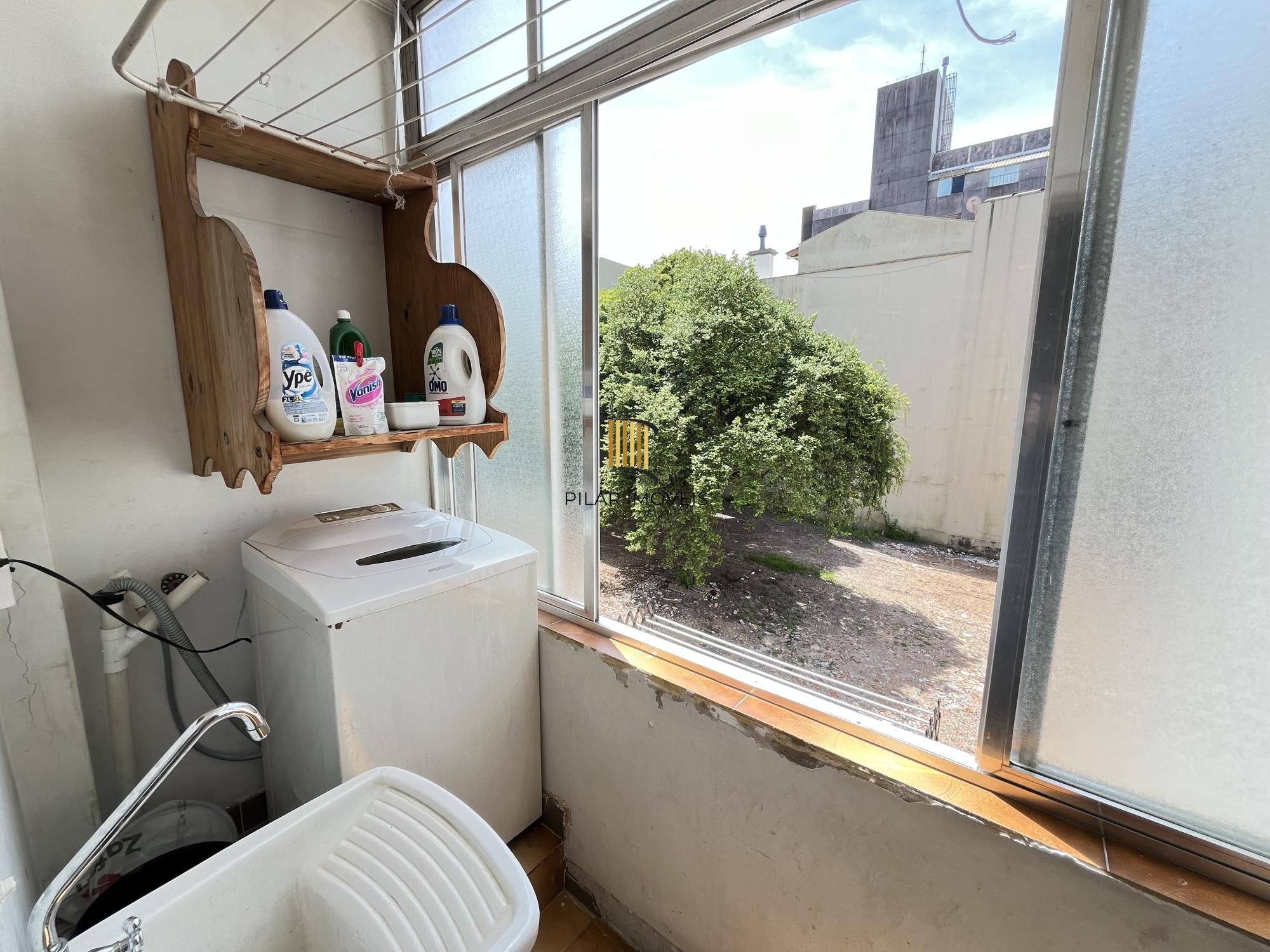 Apartamento de 3 quartos com dependência de empregada bairro Moinhos de Vento